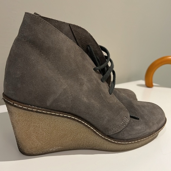 Beautiful suede wedges from JCrew - Picture 2 of 4